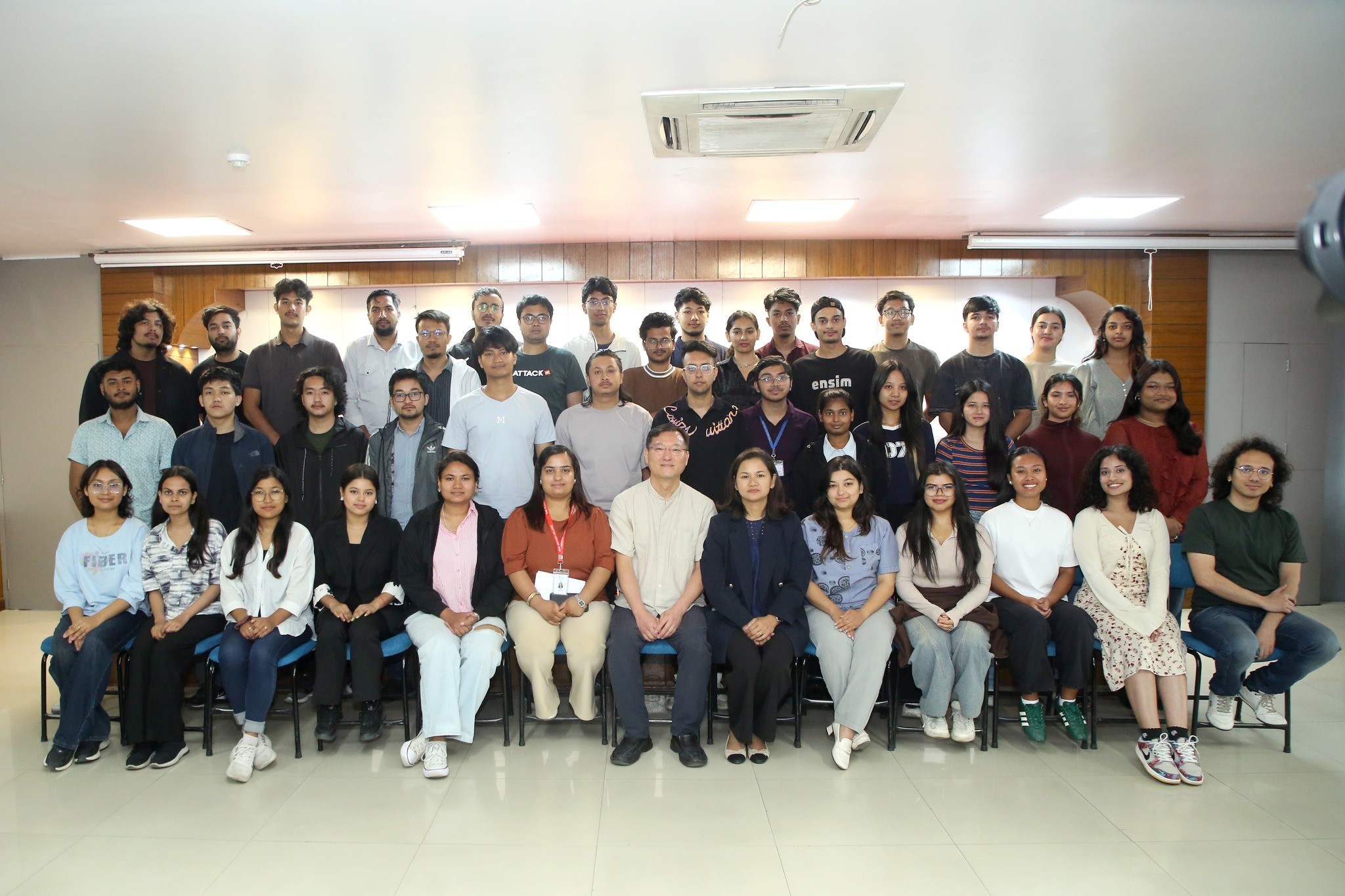 Empowering Future Leaders: Five-Day Workshop on Project Management Foundations
